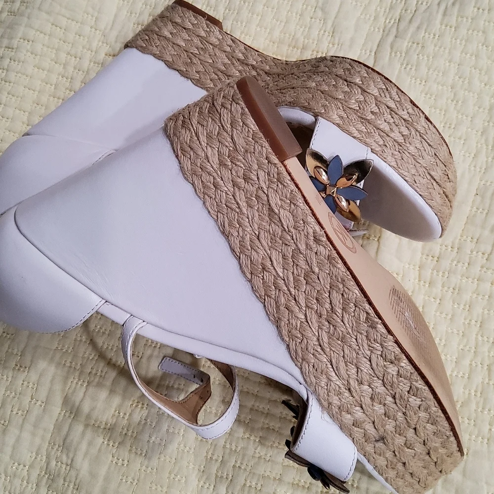 MICHAEL Michael Kors Heidi Wedge Espadrilles Size 6,5
